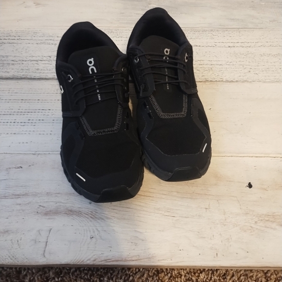 On Cloud 6 Triple Black Mens Running Athletic Casual size 7 men - Picture 3 of 12